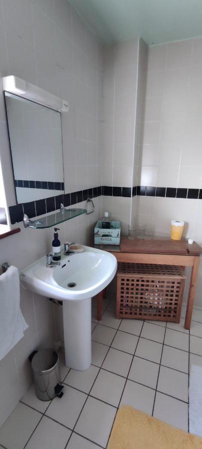 יוגאל Joanna'S Studio , Key Locker By Whatsapp Own Entrance, Own Bathroom מראה חיצוני תמונה