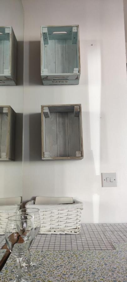 יוגאל Joanna'S Studio , Key Locker By Whatsapp Own Entrance, Own Bathroom מראה חיצוני תמונה